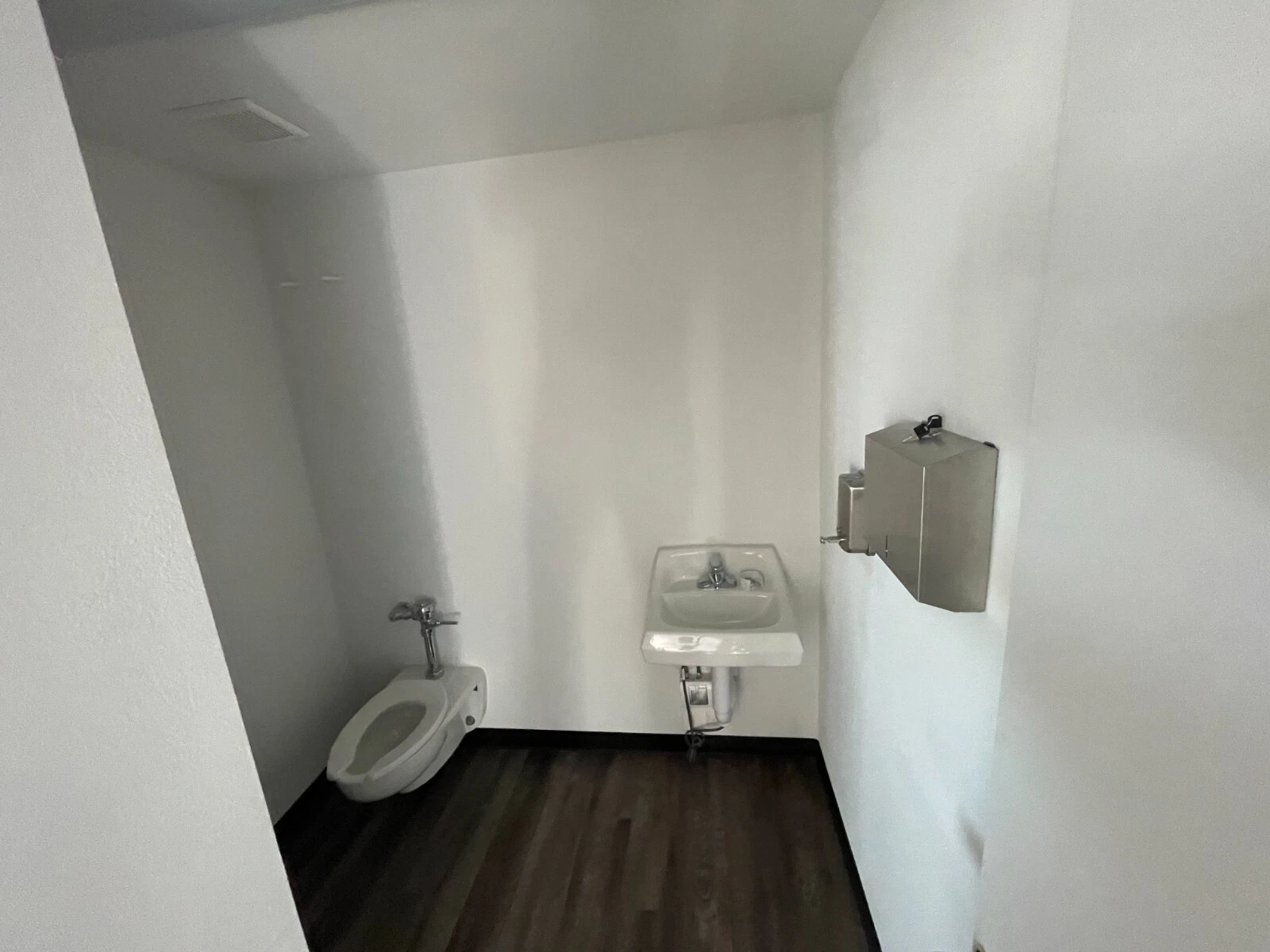 40ft Zeecontainer Kantoorunit met ADA Toilet - Afbeelding 6