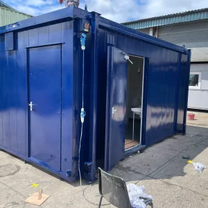 3+1 toiletgebouw van 4,5 x 2,5 meter