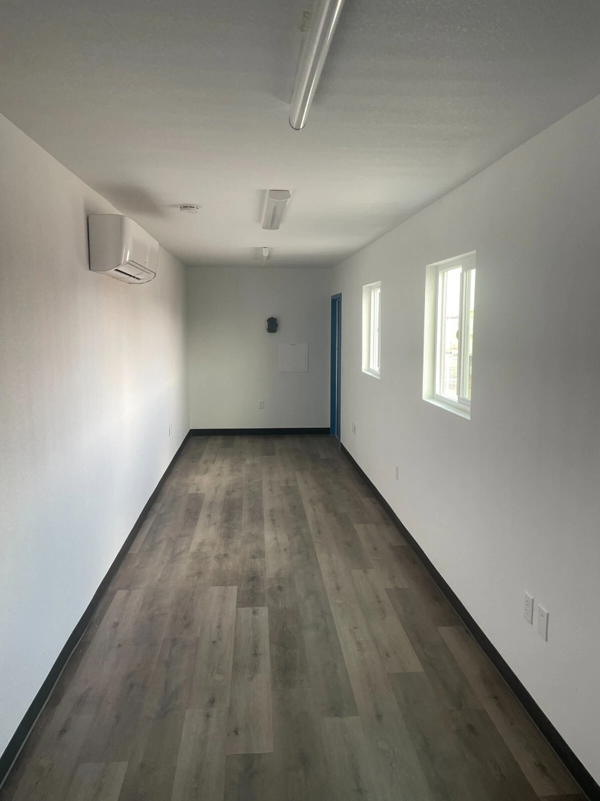 40ft Zeecontainer Kantoorunit met ADA Toilet - Afbeelding 4