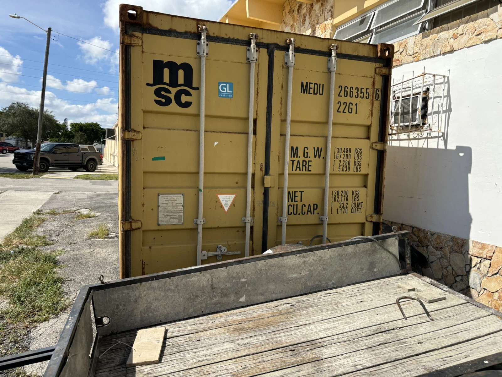 20ft Conex Shipping / Opslagcontainer – Geel/Goud – Geprijsd om te verkopen! - Afbeelding 2